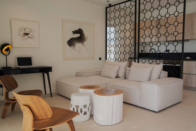 Stylish apartment for travelers looking to book luxury apartment in glyfada